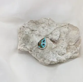 Funky Tear Shaped Turquoise Necklace