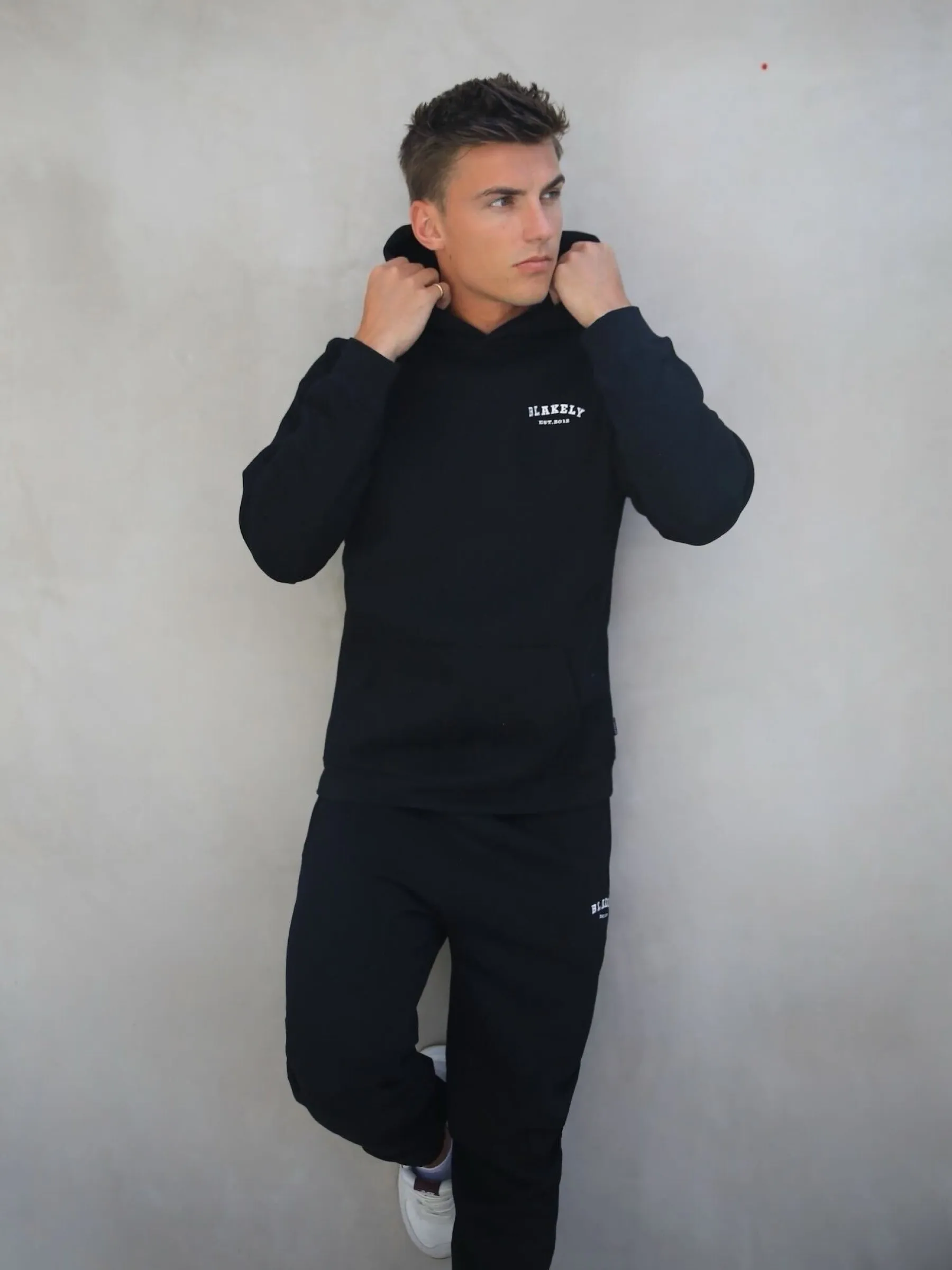 Heritage Relaxed Hoodie - Black