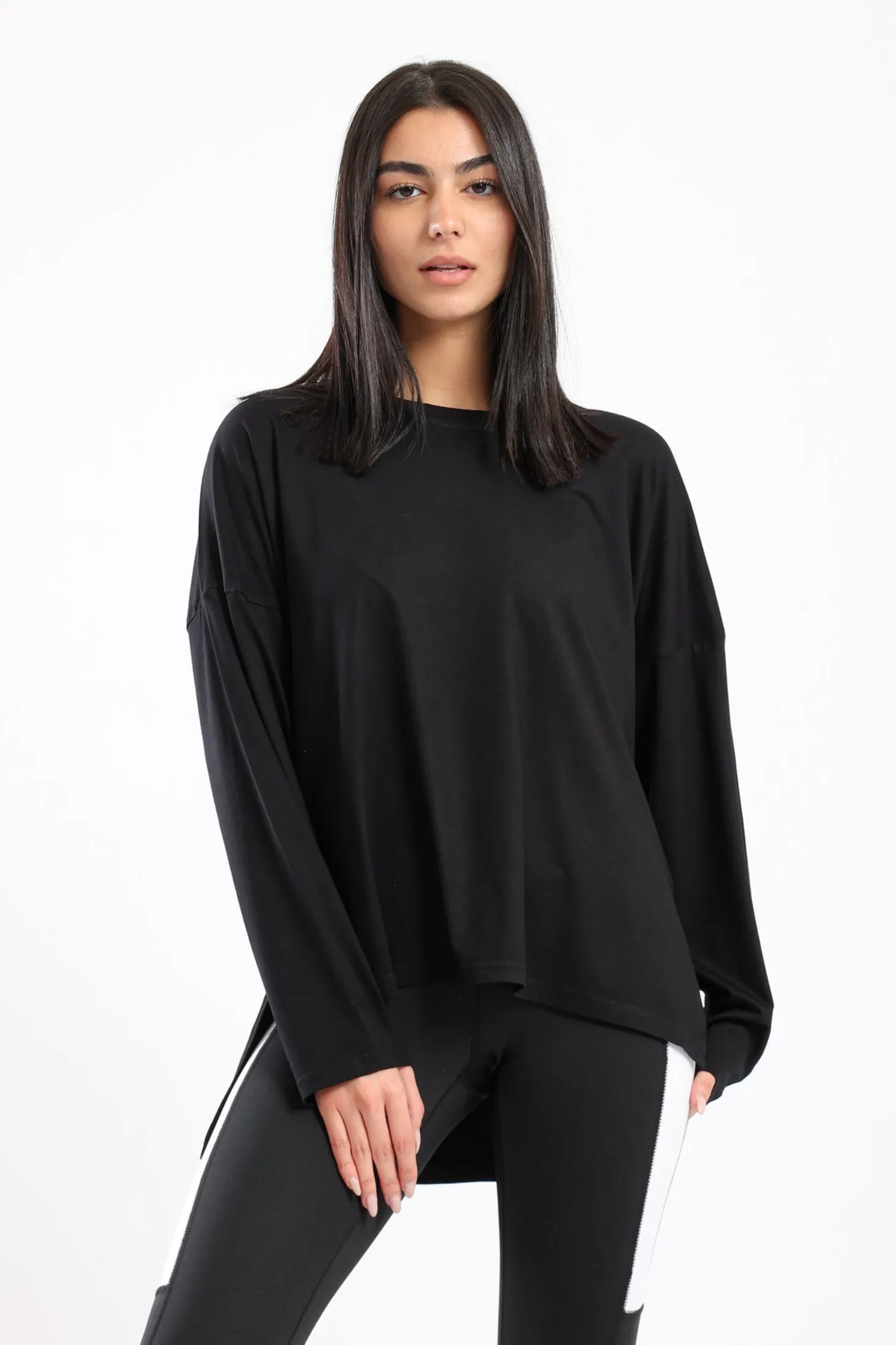 RELAXED FIT SIDE SLIT TOP - BLACK