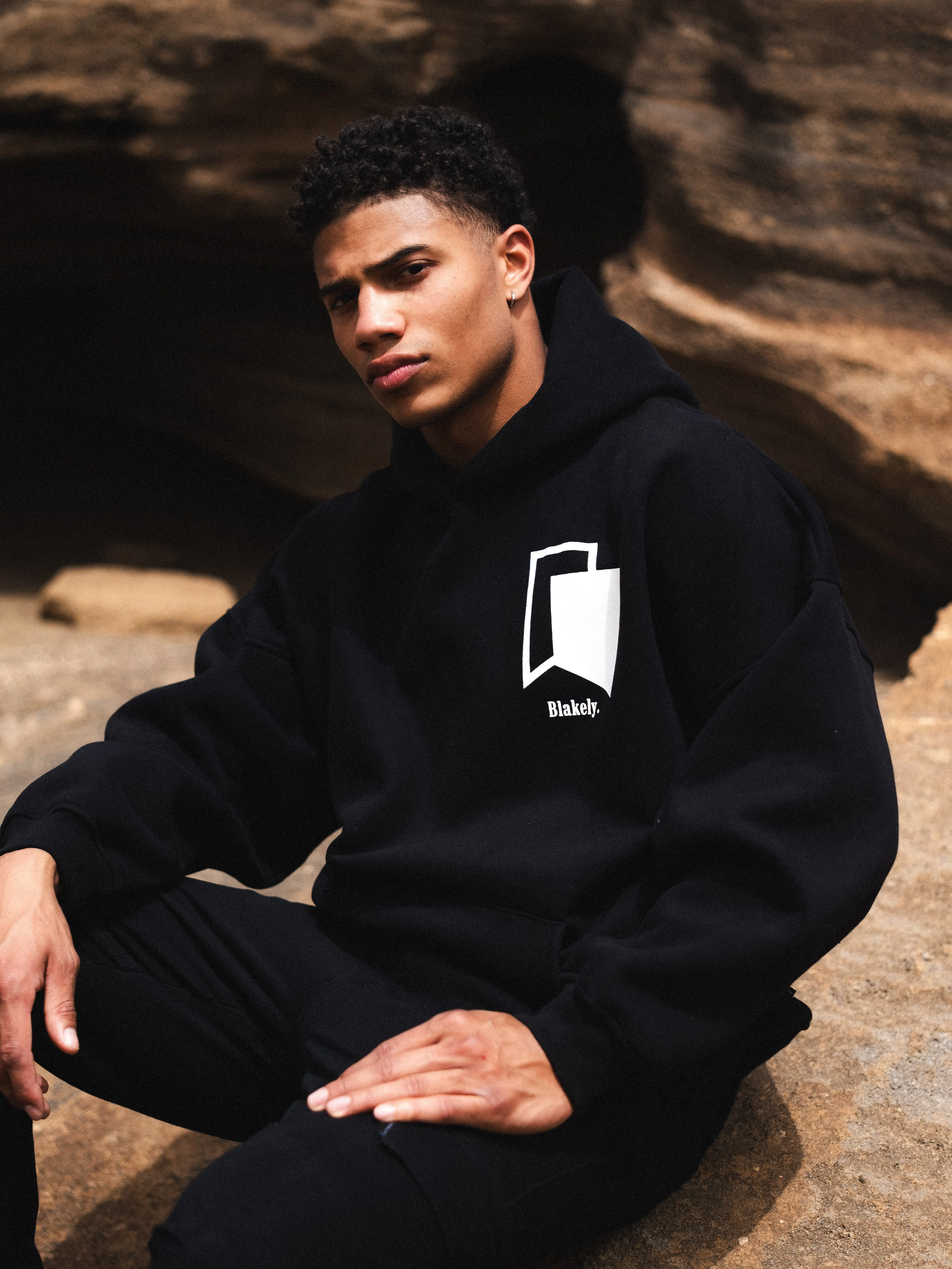 Revolve Relaxed Hoodie - Black