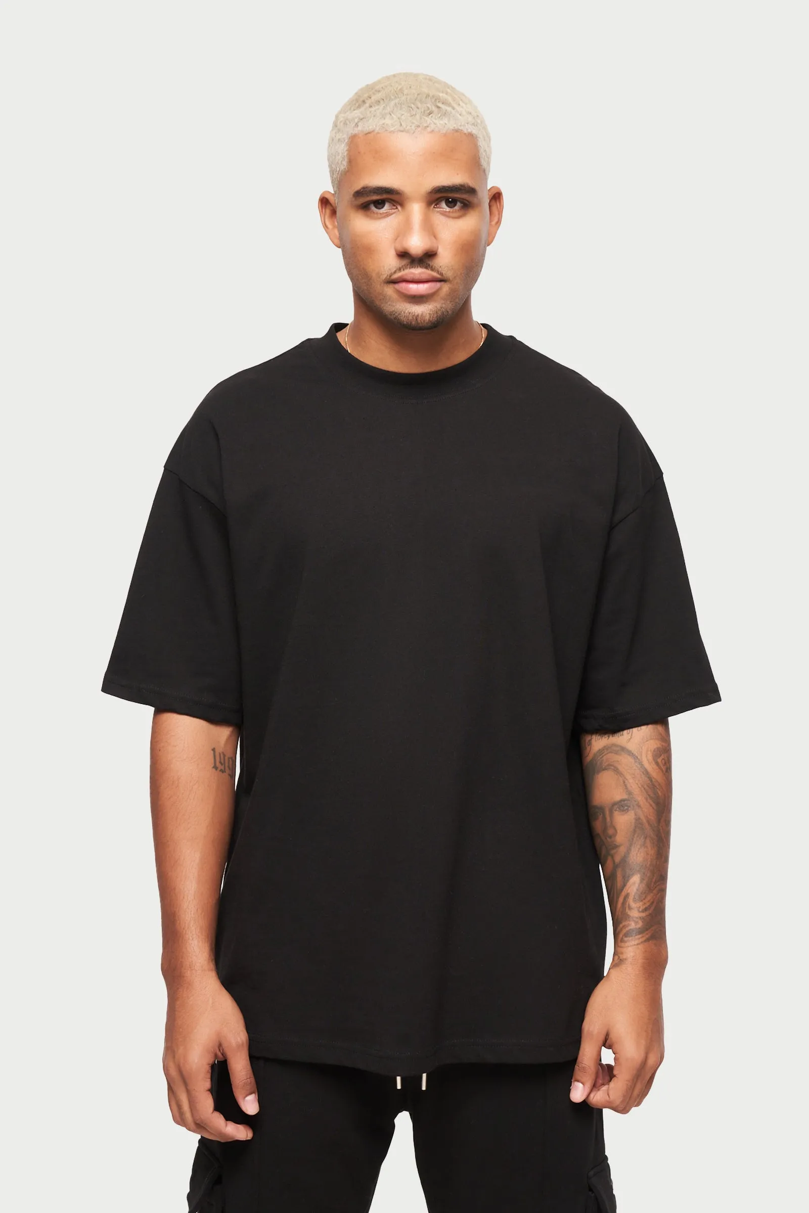 UNBRANDED RELAXED T-SHIRT - BLACK