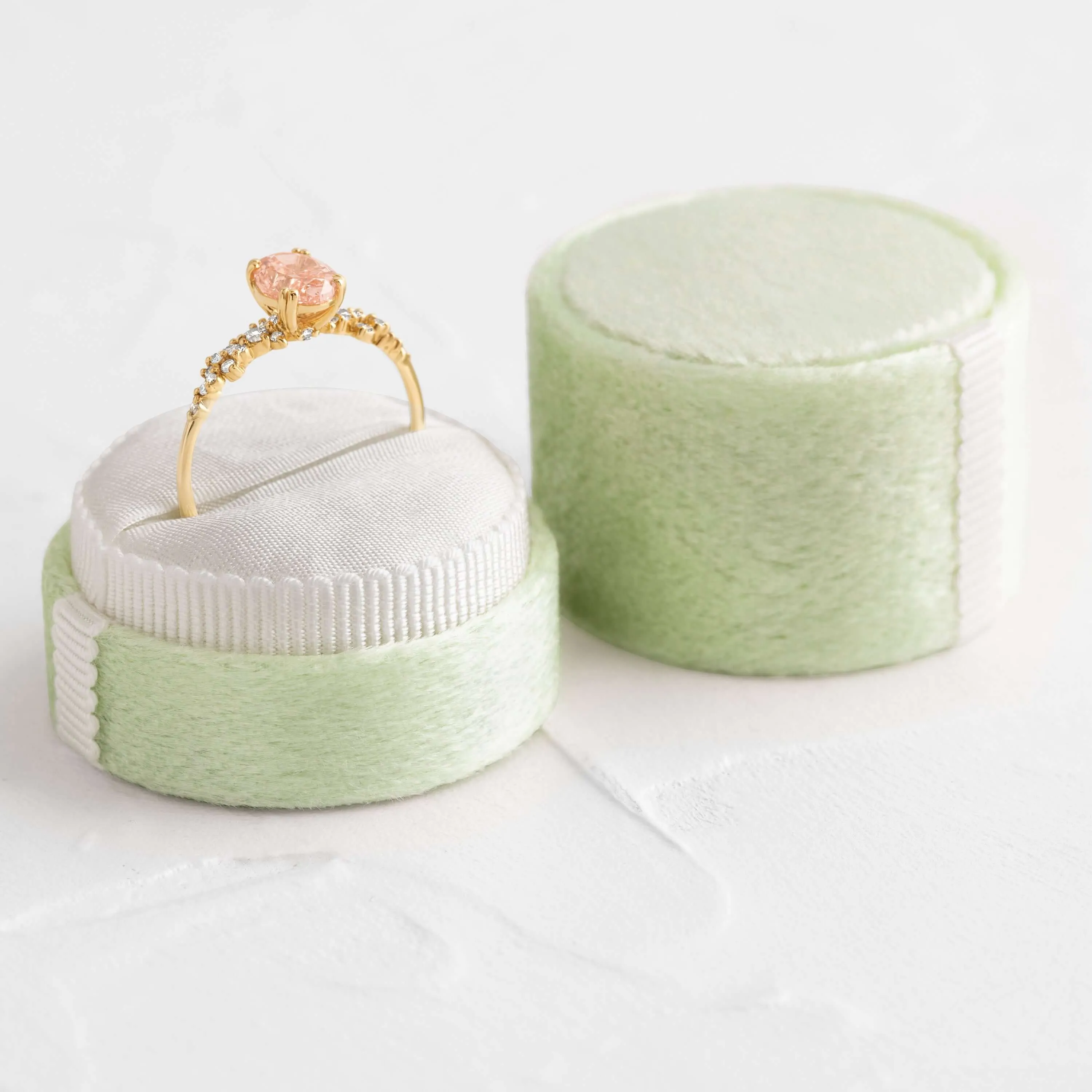 Velvet Ring Box - Honeydew